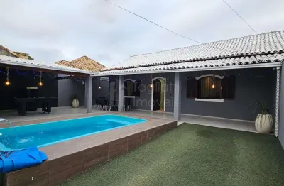 Casa com 2 quartos à venda na Rua Ivan Alves Da Silva, 50, Parati, Araruama