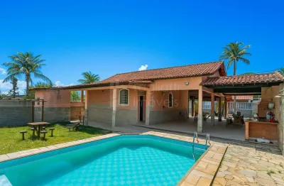 Casa com 3 quartos à venda na Rua Dos Bandeirantes, 50, Novo Horizonte, Araruama