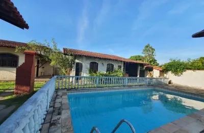 Casa com 2 quartos para alugar no Coqueiral, Araruama 