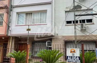 Apartamento mobiliado c/2 dormitórios, terréo, c/2 pátios, reformado e pronto para morar. rua marcilio dias - ligue e agende sua visita - 51.30245060 ou  51.984102873 e 51.948102913.