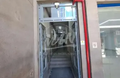 Sala comercial pronta para o uso profissional de diversas atuações. ótima localização, portaria, elevador e zeladoria. ligue para visita - 51.984102913