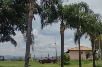 Fazenda à venda na Praça Tenente José Ferraz de Oliveira, Centro, Amparo