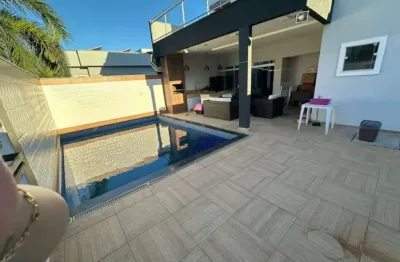 Casa no Condomínio Vale dos Cristais com 4 Quartos para venda 250m² - Lagoa