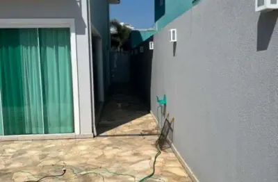 Casa com 3 quartos à venda na Avenida Ricardo Muylaert Salgado, Lagoa, Macaé