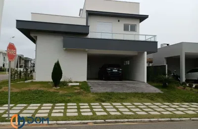 Casa de alto padrão, com 204,94m² de área construída em condomínio fechado, a 6 km da praia dos ingleses - florianópolis/sc.  terreno de esquina no condomínio - excelente posição solar (face norte).