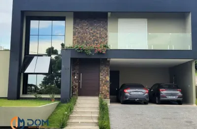Casa alto padrão mobiliada com 294m² á aproximadamente 3,0 km da praia dos ingleses