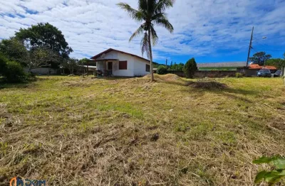 Terreno com 2000m², aproximadamente 1,8 km da praia da cachoeira do bom jesus, florianópolis/sc.