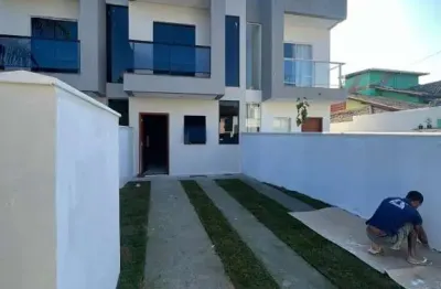 Sobrado à venda no bairro ingleses do rio vermelho - florianópolis/sc
