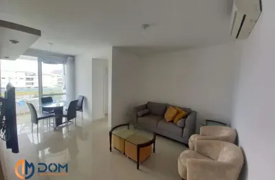 Apartamento padrão mobiliado localizado a 200 metros da praia dos ingleses