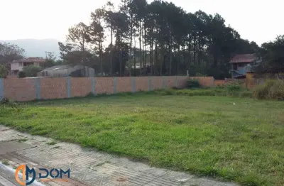 Terreno com 450m² e escritura pública á aproximadamente 5,7 km da praia dos ingleses.