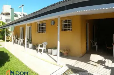 Casa à venda no bairro canasvieiras - florianópolis/sc