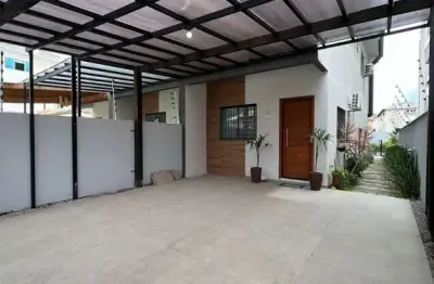 Sobrado à venda no bairro ingleses - florianópolis/sc