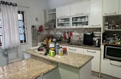 Casa padrão nos ingleses proximo ao centro dos ingleses florianópolis.