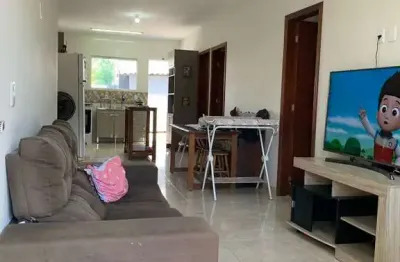 Casa térrea com 72m², aproximadamente 5 km da praia do moçambique, florianópolis/sc.