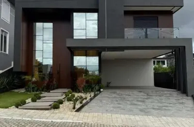 Casa alto padrão semi mobiliada em condomínio fechado nos ingleses - aproximadamente 3,2 km da praia