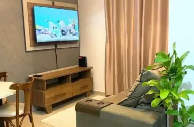 Apartamento com 76m² á aproximadamente 1200 metros da praia dos ingleses.