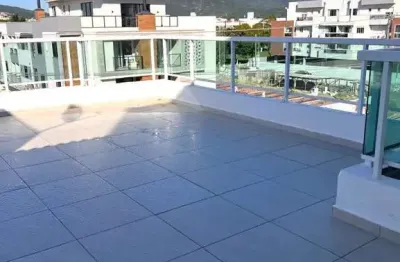 Apartamento cobertura - aproximadamente 1000 metros da praia dos ingleses