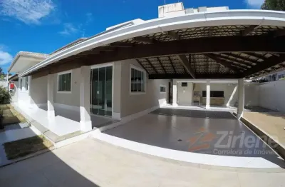 Maravilhosa casa de 04 quartos,com piscina na praia do morro...