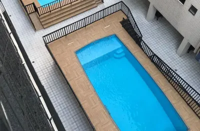 Caiçara, apto perto da praia e feirinha com sacada , piscina e 1 vaga.