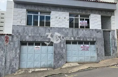 Casa com 4 quartos à venda na Rua Chanceler Oswaldo Aranha, São Mateus, Juiz de Fora