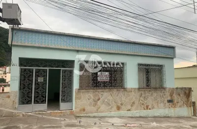 Casa com 3 quartos à venda na Rua Monsenhor Gustavo Freire, São Mateus, Juiz de Fora