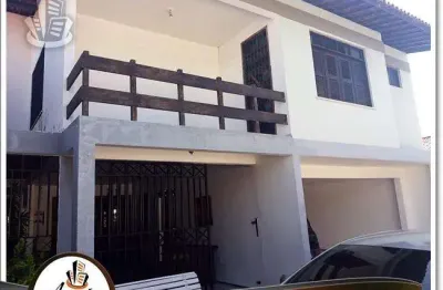 Casa com 4 quartos à venda na Rua Oliveira Viana, Vicente Pinzon, Fortaleza