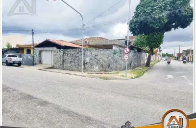 Casa com 3 quartos à venda na Rua Saudade, Montese, Fortaleza