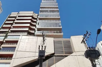 Apartamento com 4 quartos à venda na Rua Rei Alberto, Centro, Juiz de Fora