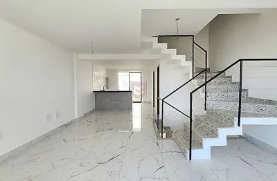 Casa com 3 quartos à venda na Rua Regente, São Pedro, Juiz de Fora