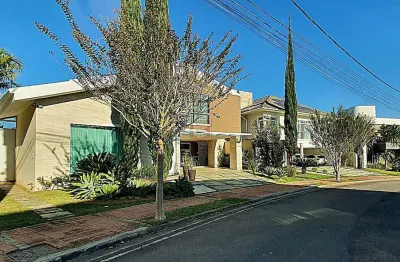 Casa em condomínio fechado com 4 quartos à venda na Rua Flores De Ouro Preto (Lot E Sul), Estrela Sul, Juiz de Fora