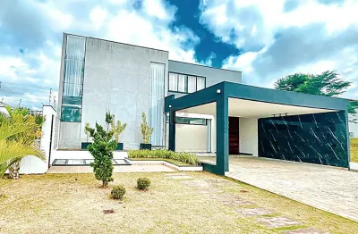 Casa em condomínio fechado com 4 quartos à venda na Rua Doutor João Navarro Saggioro (N Gramado), Nova Gramado, Juiz de Fora