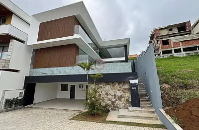 Casa em condomínio fechado com 4 quartos à venda na Rua Electra, Terras Altas, Juiz de Fora