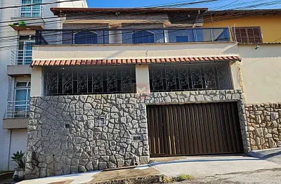 Casa com 5 quartos à venda na Rua General Mário Xavier, Jardim das Laranjeiras, Juiz de Fora