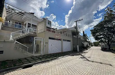 Casa em condomínio fechado com 3 quartos à venda na Rua Rubens Timponi, São Pedro, Juiz de Fora