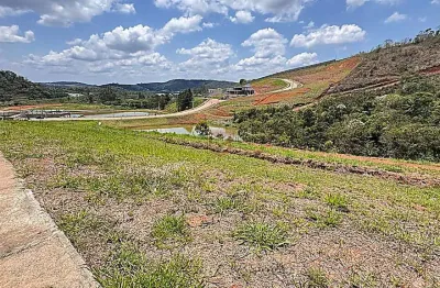 Terreno em condomínio fechado à venda na Rua Professor Virgílio Pereira da Silva, Vina Del Mar, Juiz de Fora