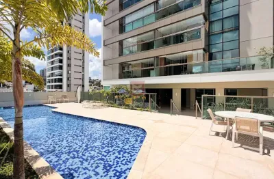 Cobertura com 4/4, sendo 02 suítes com 04 vagas de garagem e prédio com lazer completo