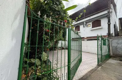 Excelente casa triplex á venda r$ 350.000,00 - barro vermelho - são gonçalo/rj