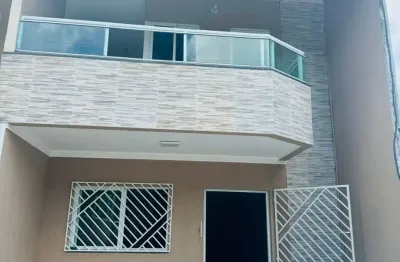 Linda casa duplex com 4 quartos e duas vagas no parque dois irmãos
