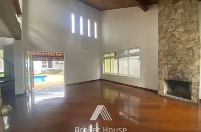 Casa térrea de vila com 600 m², 3 suítes e piscina aquecida pertinho da hípica de santo amaro