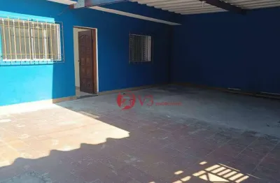 Casa com 65 metros quadrados, sala, cozinha, 2 quartos, 3 banheiros, 4 vagas de garagem , com edícula