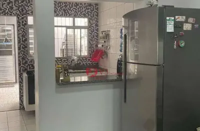 Casa para venda com 3 dromitorios e suite,com vaga para 2 carros na guilhermina e patriarca
