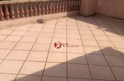 Sobrado a venda com 3 dormitorios, 3 banheiros, 2 vagas perto do metro guilhermina