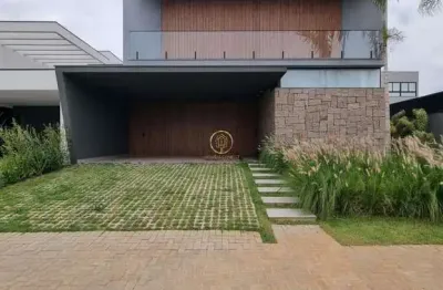 Casa à venda em Campinas, 368m², 4 suítes e piscina - Residencial Arborais Campinas