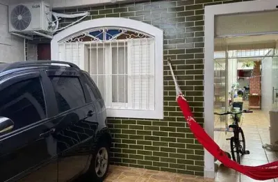 Casa com 3 quartos à venda na Rua Cataguases, Tupi, Praia Grande