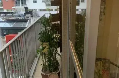Vendo apto. oportunidade na lago com 3 quartos sendo 1 suíte 98 m2