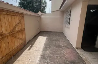 Vendo ótima casa de condomínio com 4 quartos na taquara com 158m2