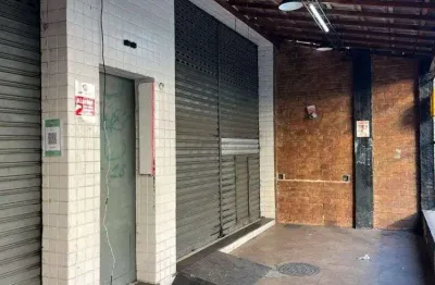 Prédio com 10 salas para alugar na Rua José de Souza Baeta, 1, Taquara, Rio de Janeiro