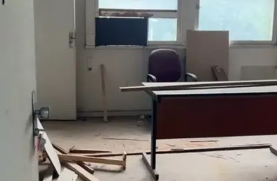 Sala comercial com 2 salas à venda na Avenida Venezuela, 131, Centro, Rio de Janeiro