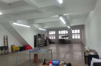 Casa comercial com 1 sala para alugar na Vila Flórida, Guarulhos 