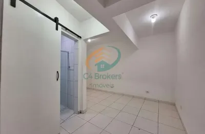 Casa com 1 quarto para alugar na Vila Nova Galvão, São Paulo 